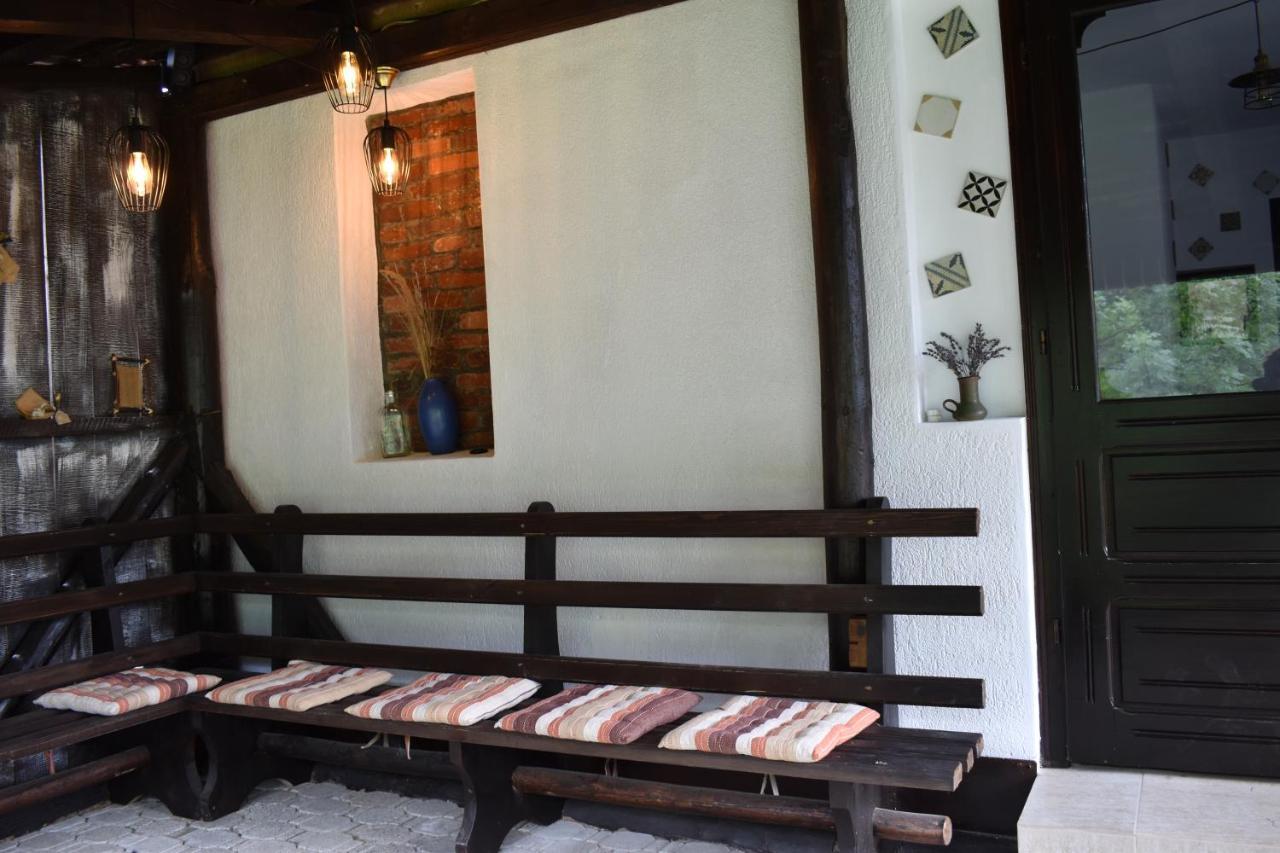 Villa Clematis House Voronet Esterno foto