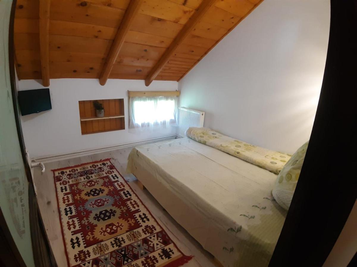 Villa Clematis House Voronet Esterno foto