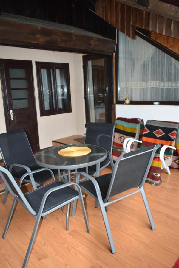 Villa Clematis House Voronet Esterno foto