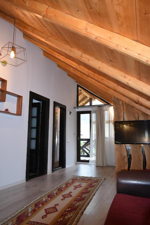 Villa Clematis House Voronet Esterno foto