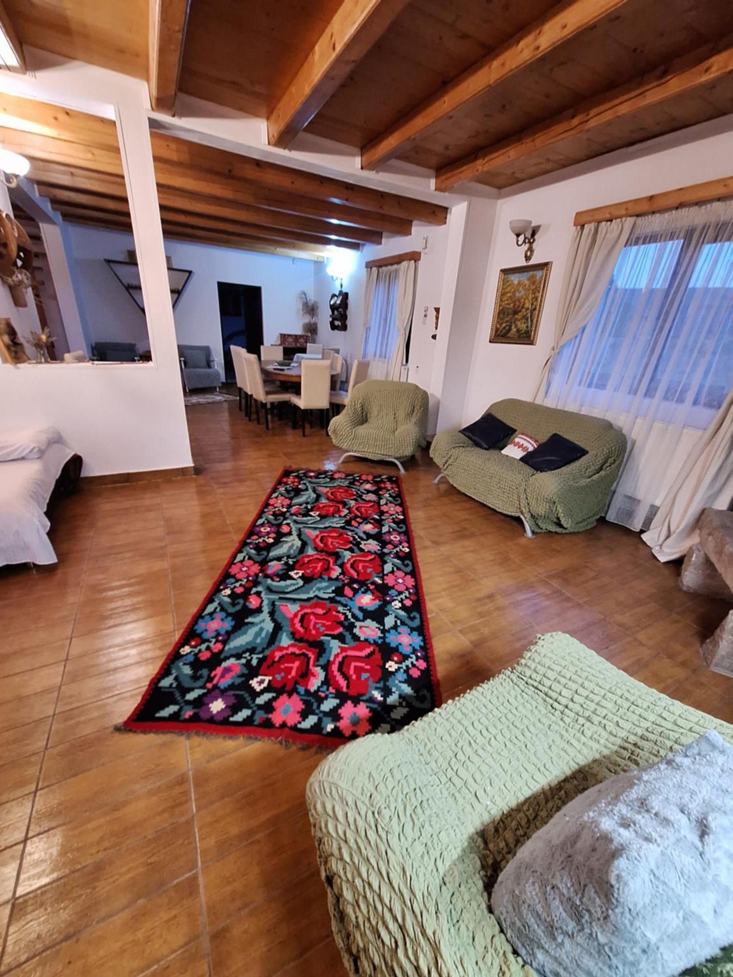 Villa Clematis House Voronet Esterno foto