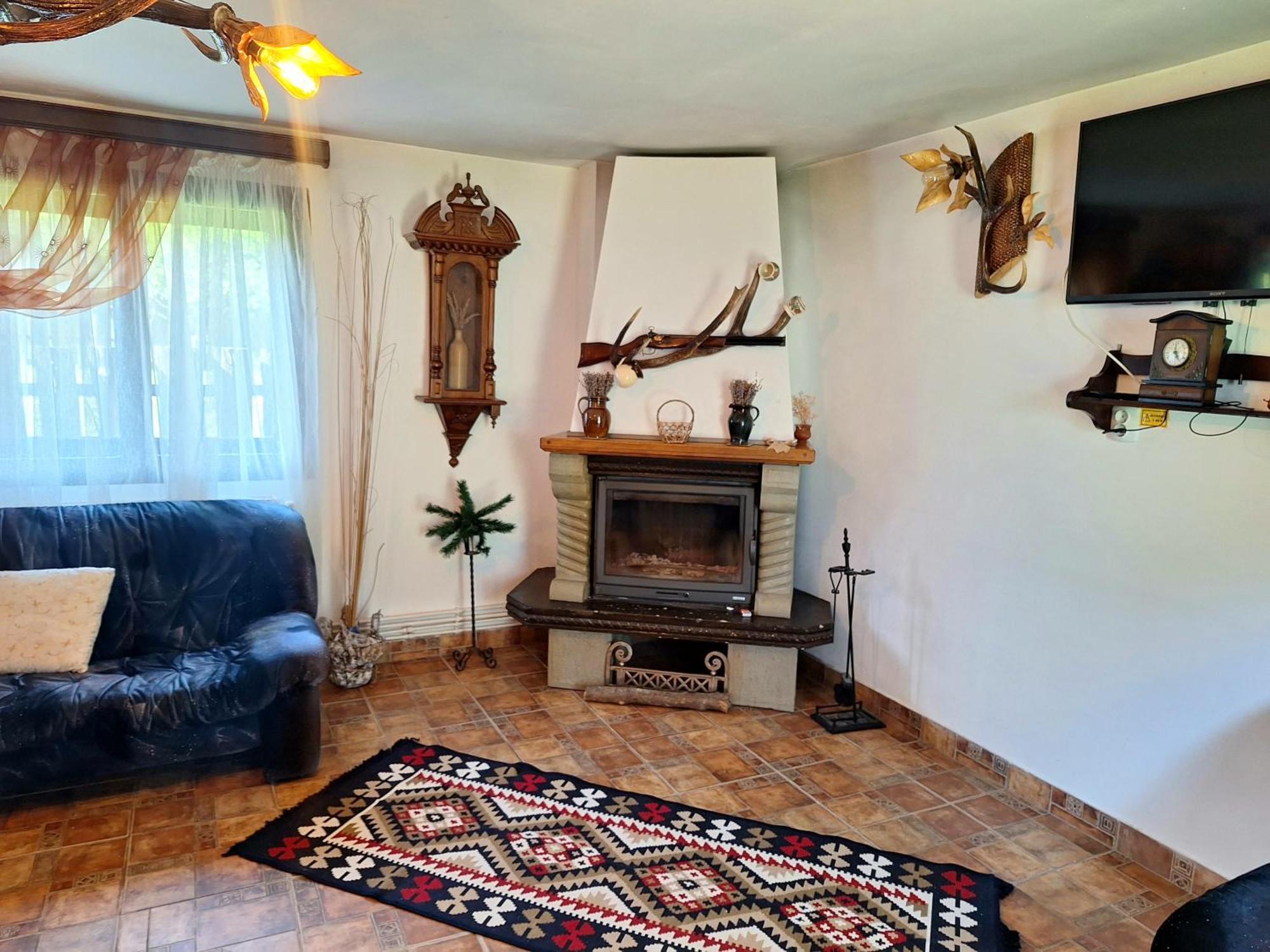 Villa Clematis House Voronet Esterno foto